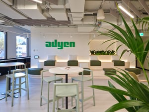 260520_True_Adyen_floor28794